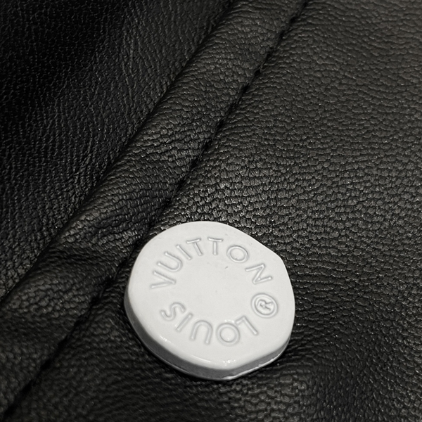 ブランドジャケット着用イメージ